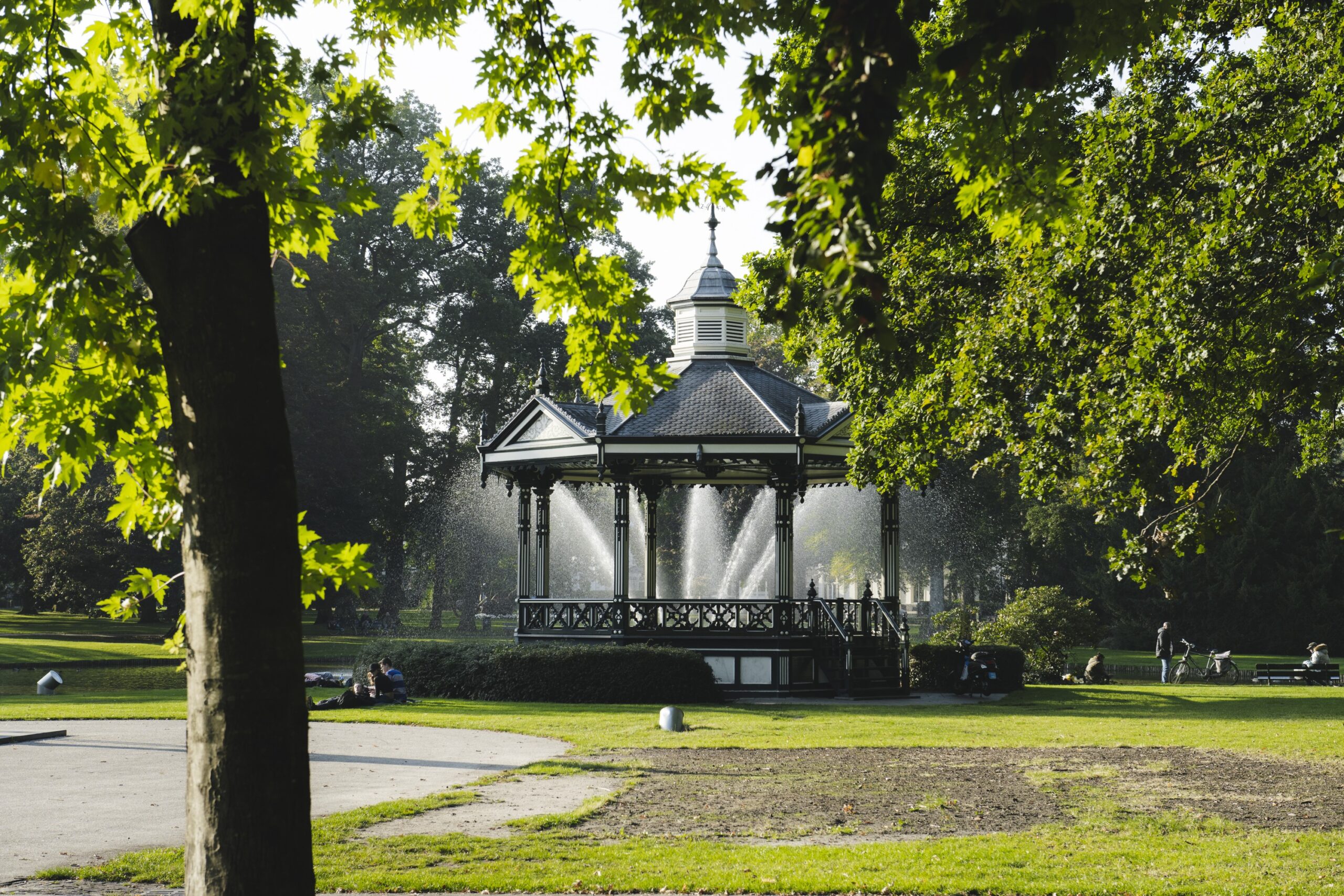 Muziektent in het Oranjepark in Apeldoorn
