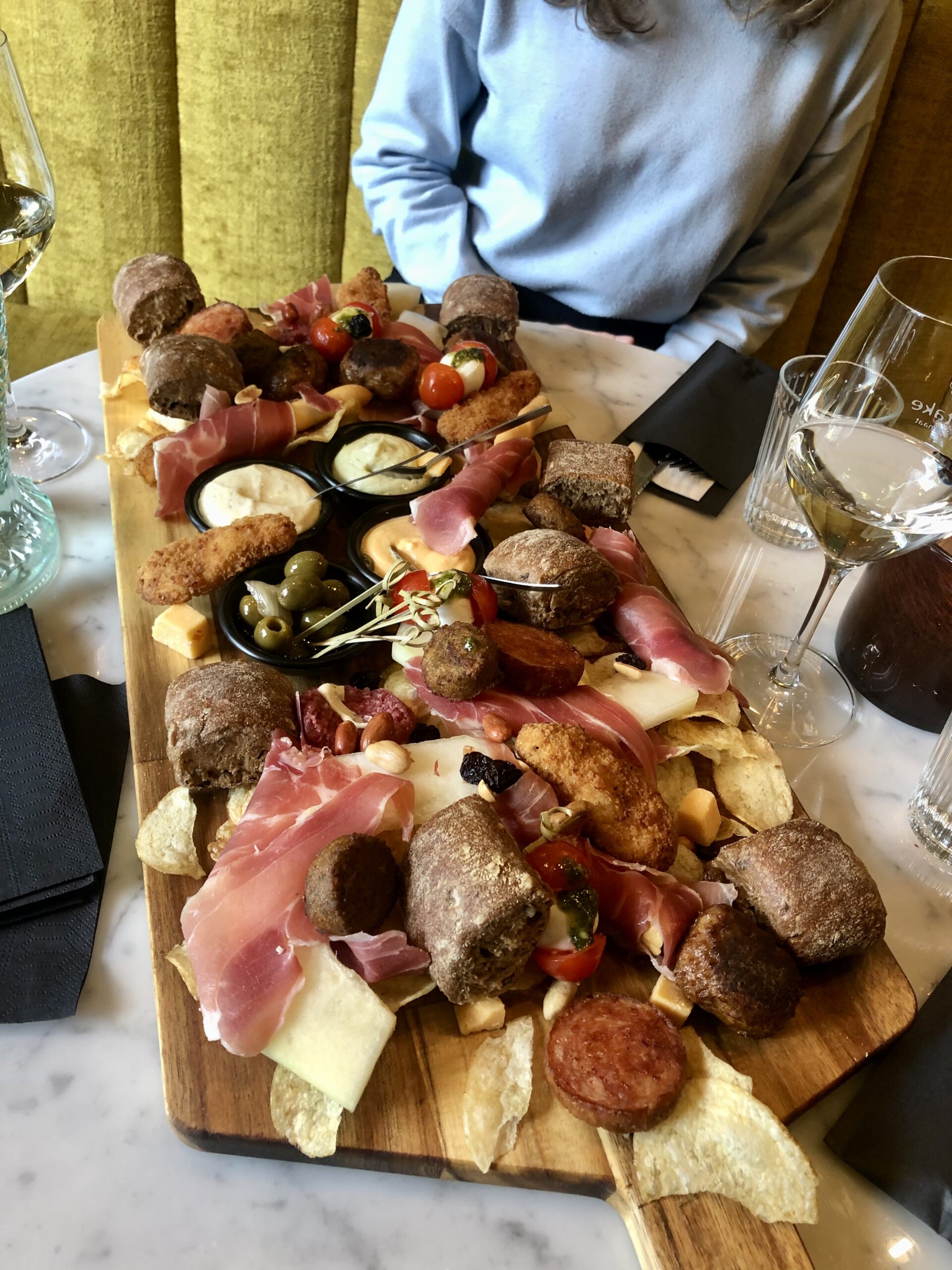 Borrelen, lunchen of dineren bij Rembrandt in de binnenstad van Apeldoorn.