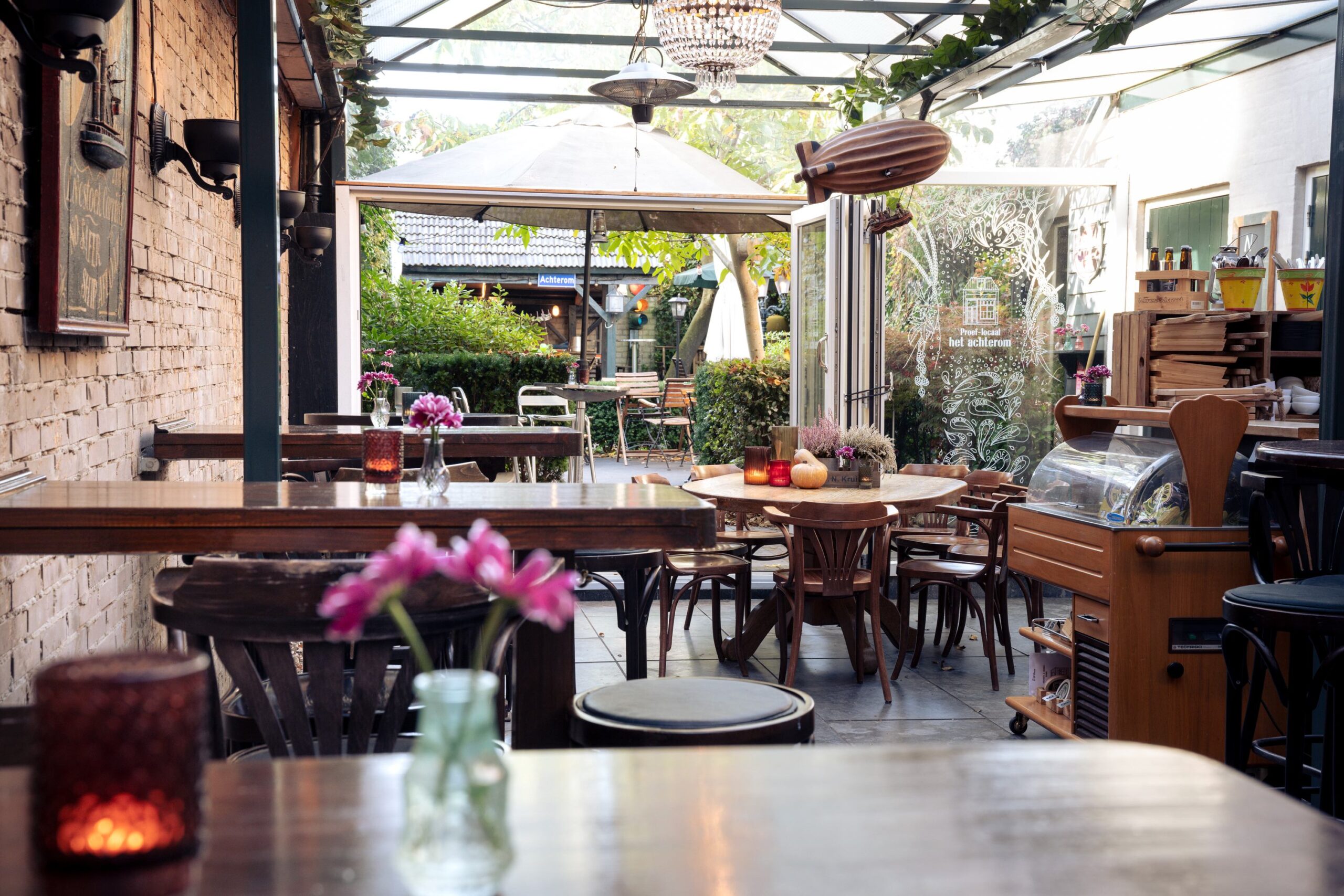 Proef-Locaal Het Achterom in de binnenstad van Apeldoorn