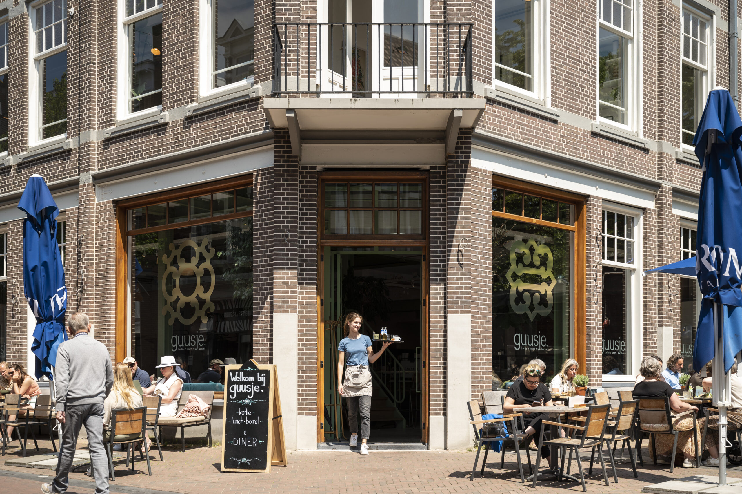 Zomer op het terras bij Guusje in Apeldoorn