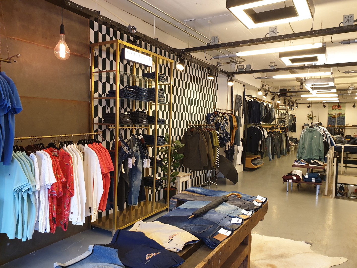 Mannenmode shoppen bij Mansion24 in de Apeldoornse binnenstad