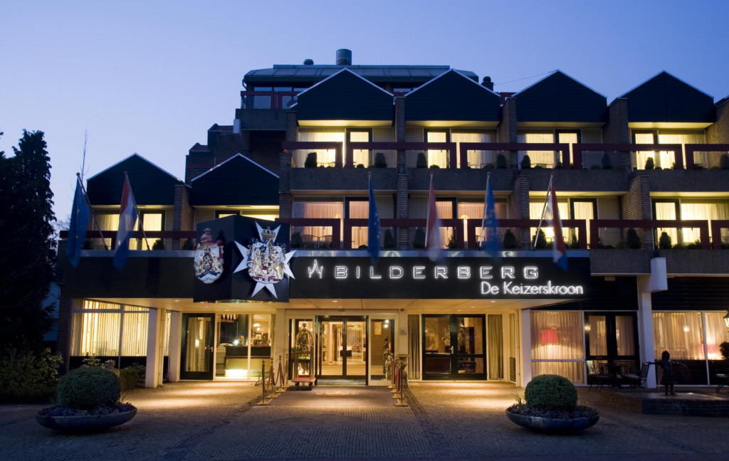 Bilderberg Hotel de Keizerskroon ligt naast Paleis Het Loo in Apeldoorn