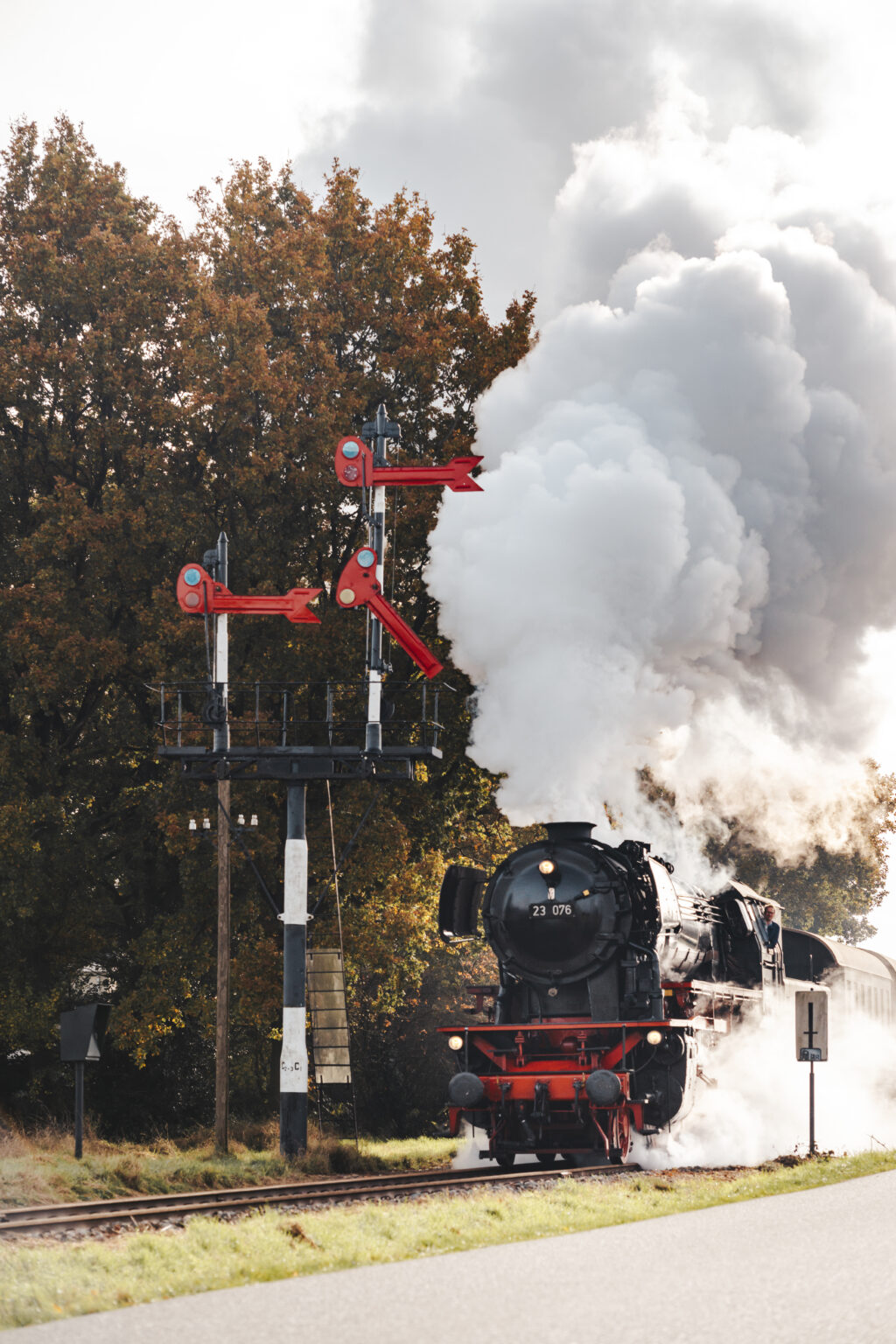 Veluwsche Stoomtrein in de herfst in Beekbergen