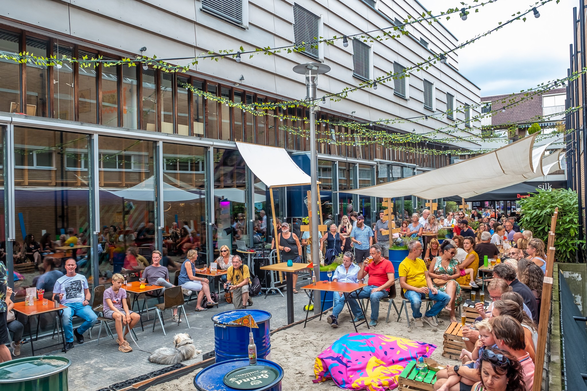 Zomercafé bij GIGANT in Apeldoorn